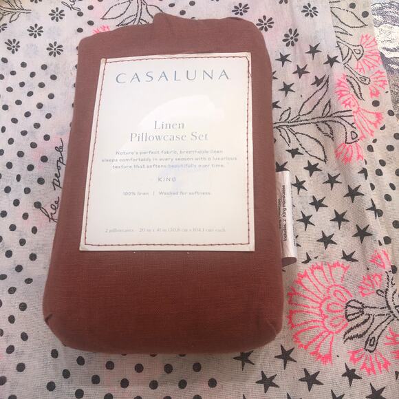 Casaluna NWT 100% Linen King Size Pillowcases 20x41 Bronze Brown Set of 2 - Picture 1 of 5